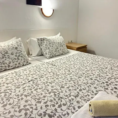 Modern One Bedroom Flat In Yucca Park אדחה