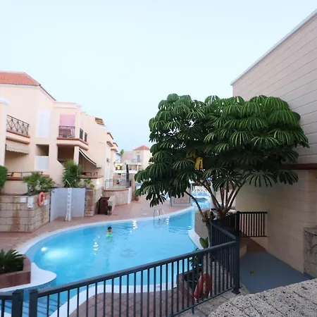 アパート Modern One Bedroom Flat In Yucca Park アデヘ