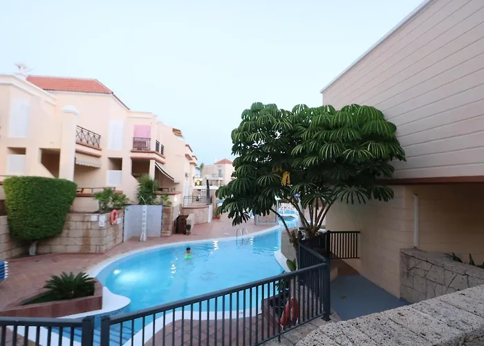 アパート Modern One Bedroom Flat In Yucca Park アデヘ